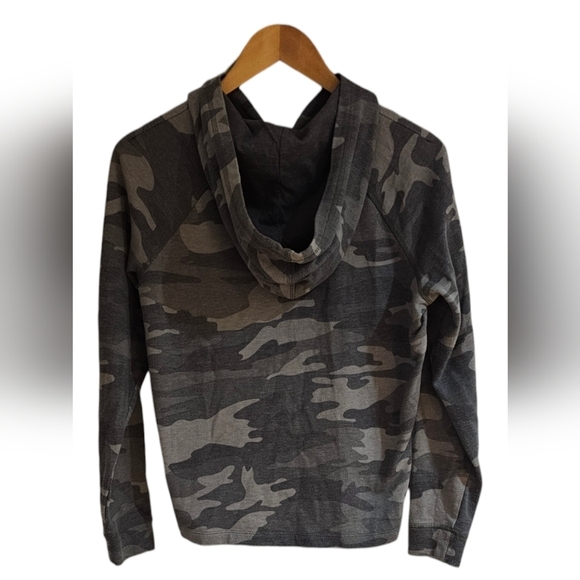 Maurice's - Lightweight Tapered Fitted Camo Hoodie​​​ - Picture 3 of 6